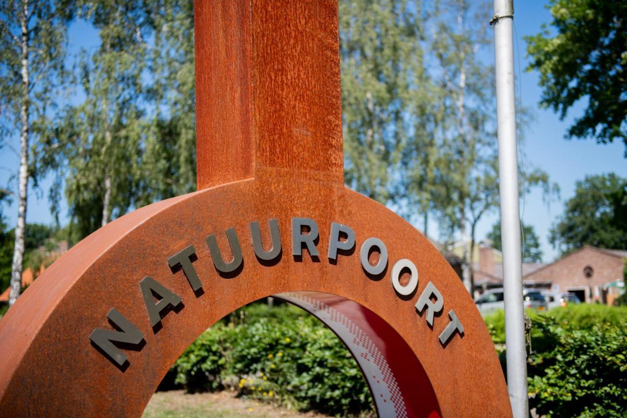 Natuurpoort van Loon Loon op Zand Buitenkant foto